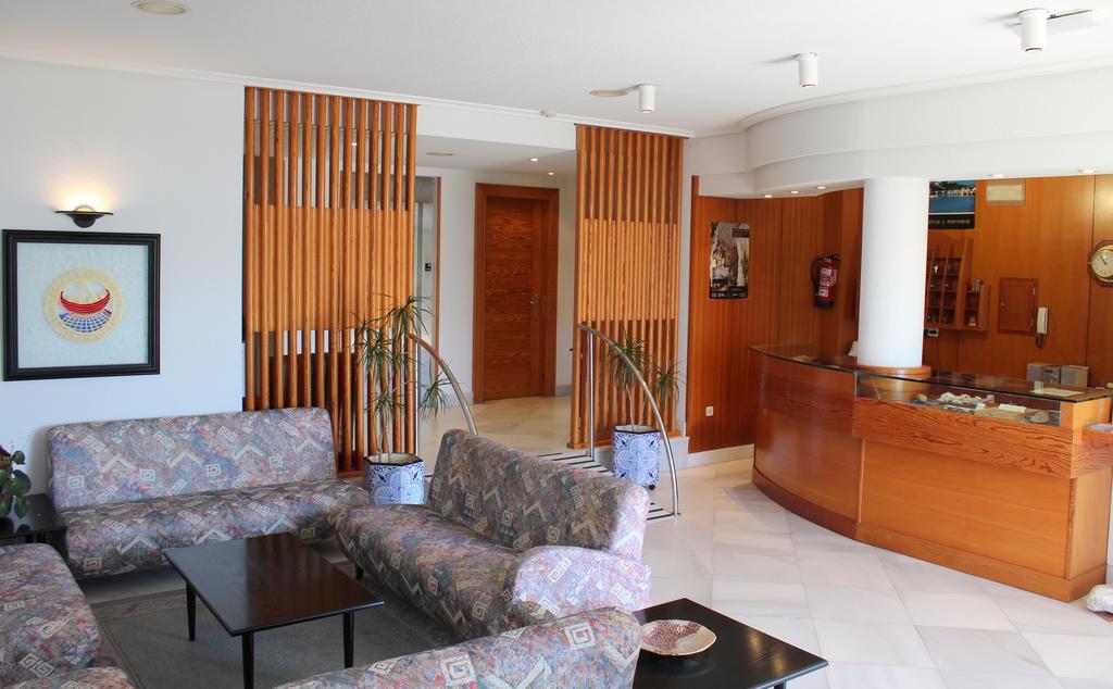 Residencia Miramar San Vicente De La Barquera Bagian luar foto