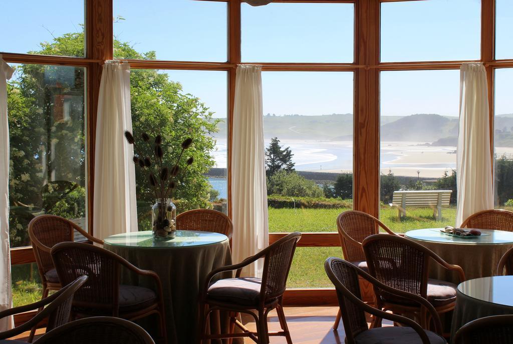 Residencia Miramar San Vicente De La Barquera Bagian luar foto